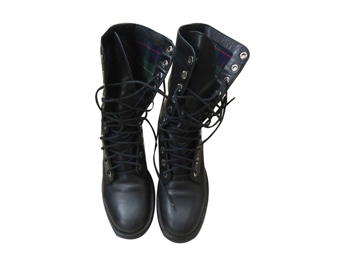 Chanel Boots Black Leather  ref.106827