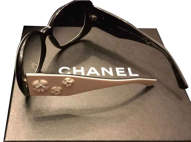 Chanel KAMELIE