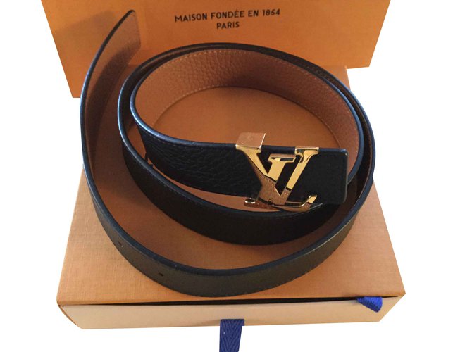 Louis Vuitton Cintura in pelle reversibile nera e dorata Nero  ref.106891