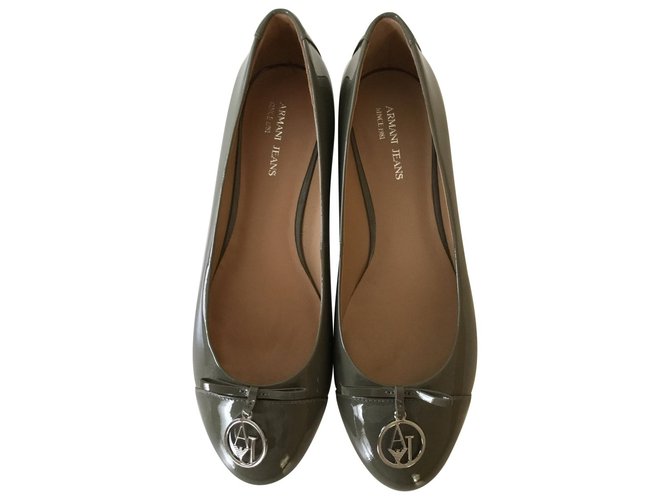 Brand new patent leather ballet flats by Armani Jeans Grey Khaki  ref.107051