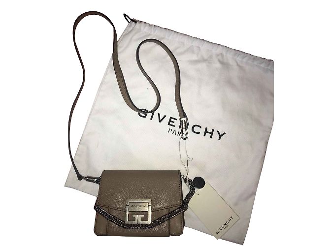 Sac à main Givenchy GV3 Small beige en cuir