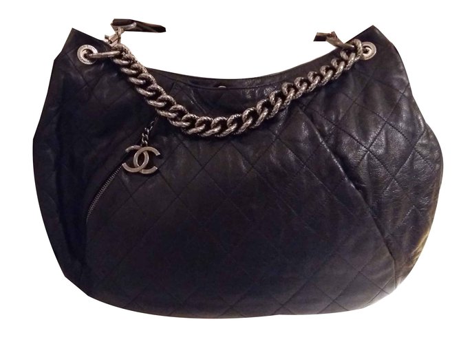 Chanel Handbags Black Leather  ref.107476