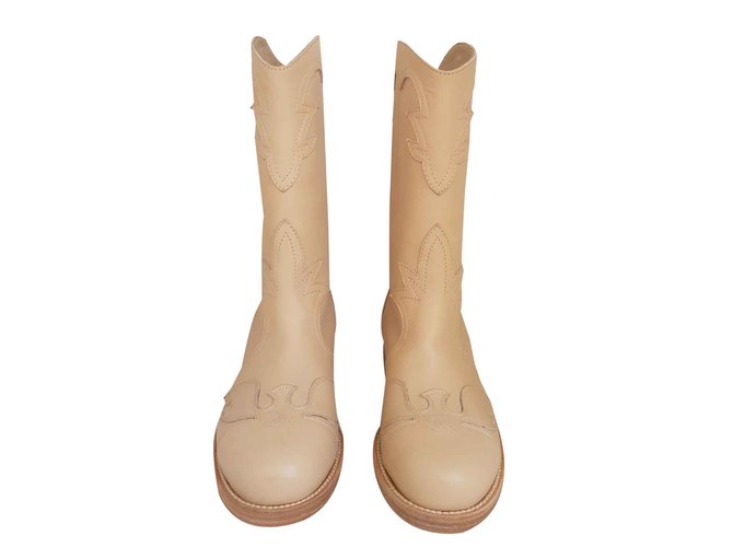 Boots cowboy boots CHANEL Beige Leather  ref.107521