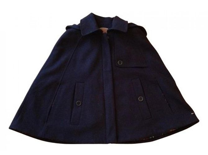 Des Petits Hauts Abrigos, Ropa de calle