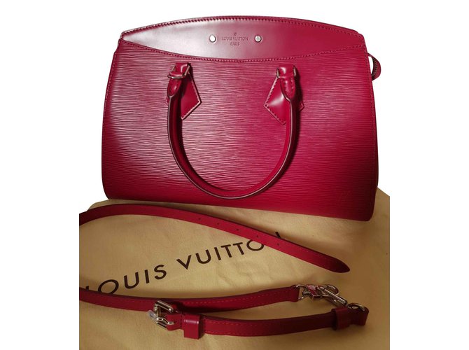Louis Vuitton Soufflot Bordeaux Couro  ref.107876