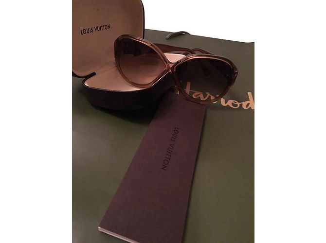 Óculos de sol Louis Vuitton Soupcon Carre Marrom