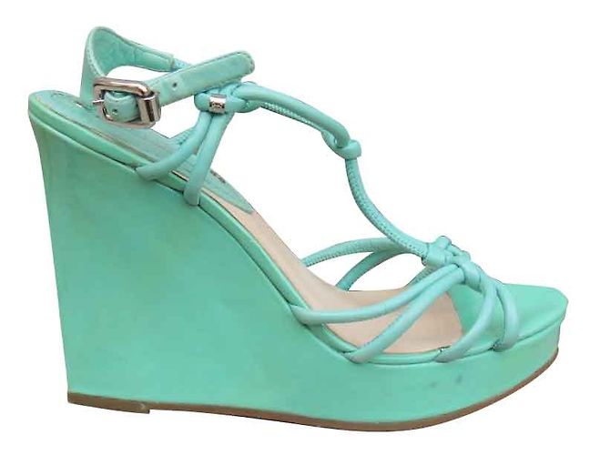 Céline Keilsandalen Türkis Lackleder