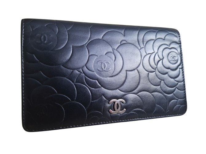Chanel CAMELLIA Black Beige Leather  ref.108155
