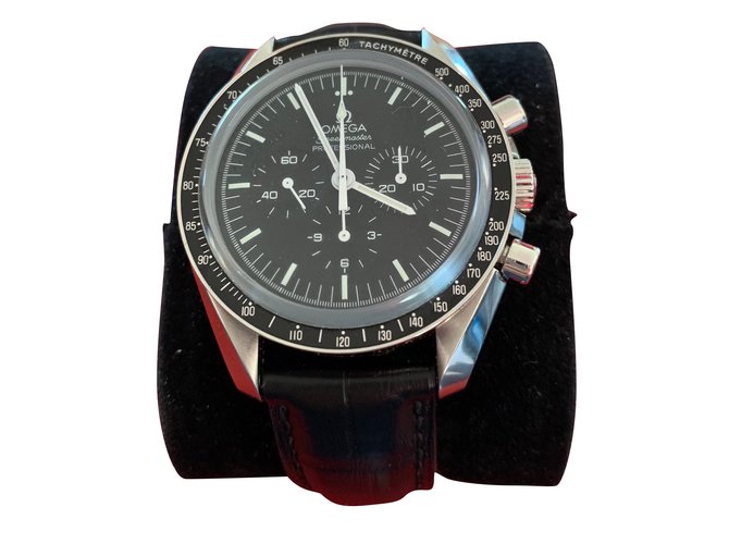 montre Omega Speedmaster moonwatch professionnal Acier Noir  ref.108158