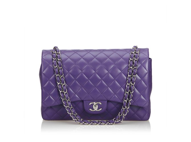 Timeless Chanel Classic Maxi Lambskin Leather lined Flap Bag Purple  ref.108416