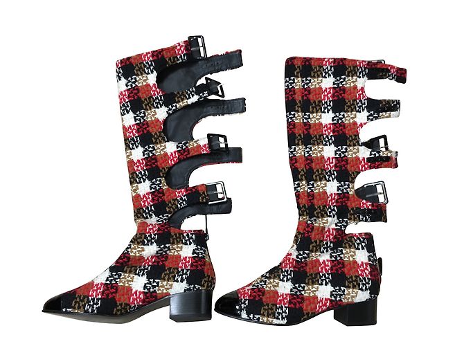 Chanel Tweed Stiefel Schwarz Rot Weiß Größe 38