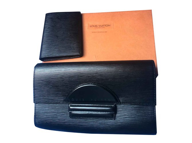 Louis Vuitton Bolsos de mano Negro Cuero  ref.108710