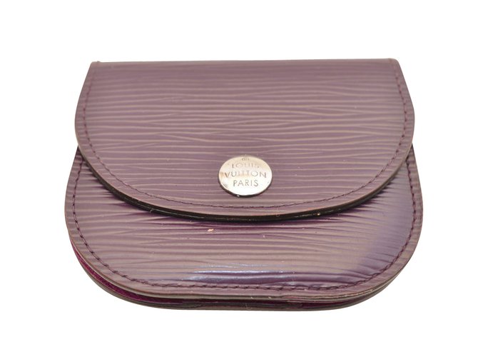 Estuche de monedas Louis Vuitton Púrpura Cuero  ref.108915