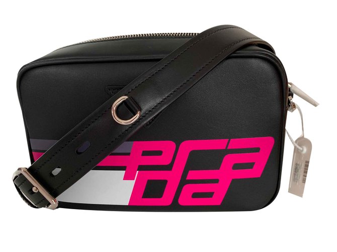 Prada cross body bag Black Leather  ref.109032