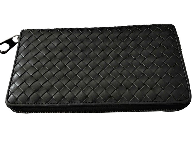 Bottega Veneta Wallet.Model: Nappa Intrecciato Tourmaline Black Leather  ref.109235
