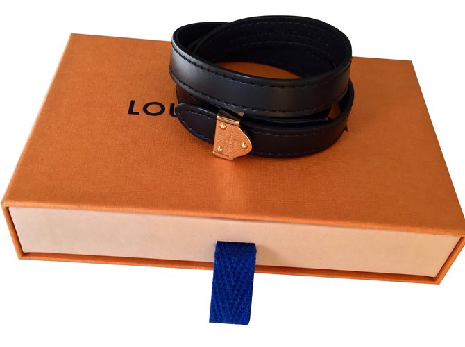 Louis Vuitton bracelet Cuir Noir  ref.109239