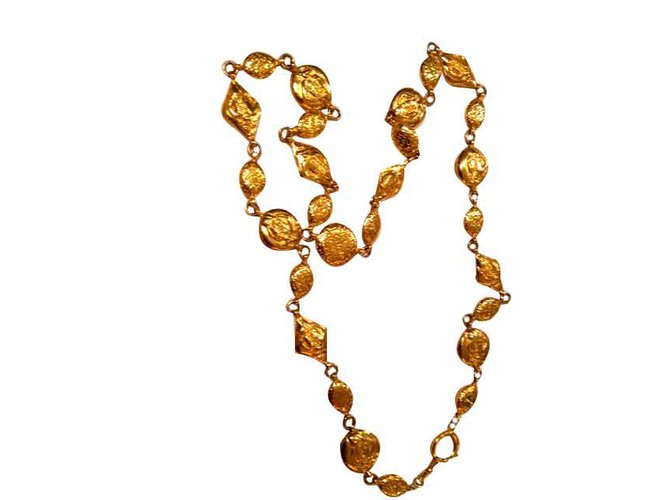 Chanel Long necklace Gold-plated  ref.109300