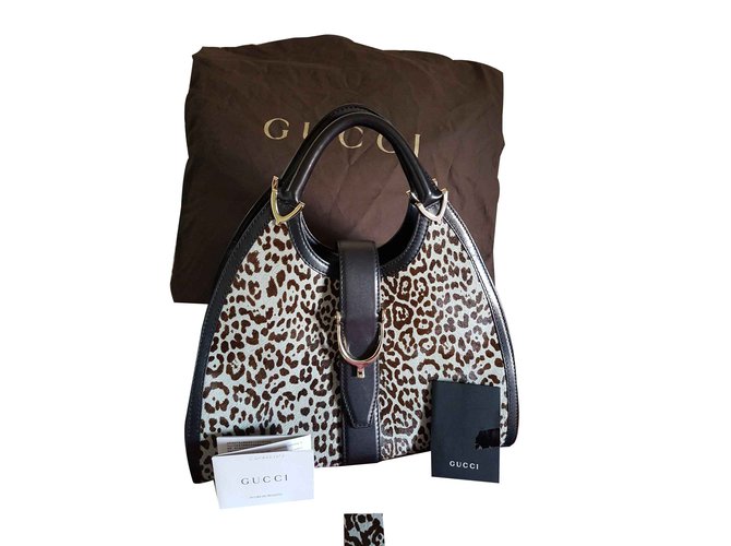 Gucci Bolsa de leopardo muito bonita Estampa de leopardo Couro  ref.109431