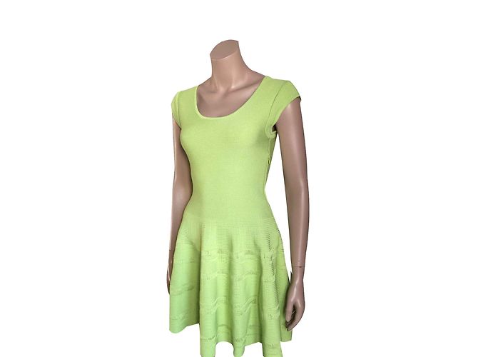 Autre Marque Lil Kleid Hellgrün Viskose