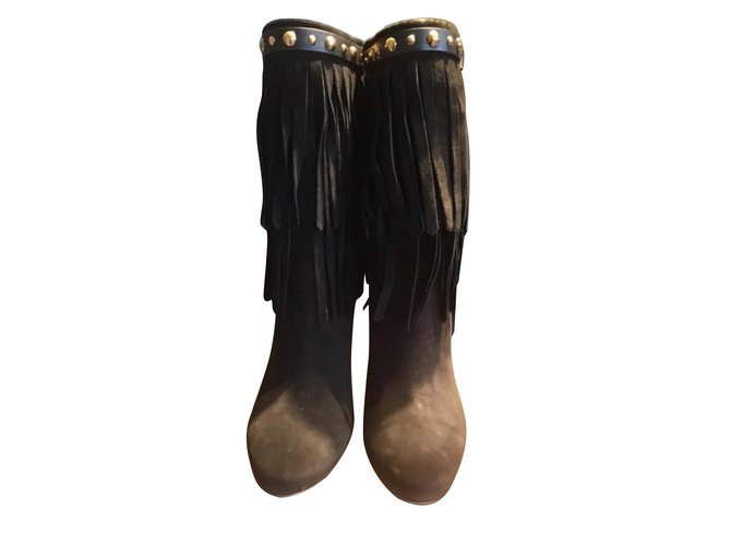 gucci fringe boots