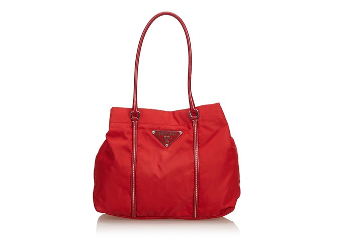 Prada La bolsa de asas de nylon Roja Cuero Paño  - Joli Closet