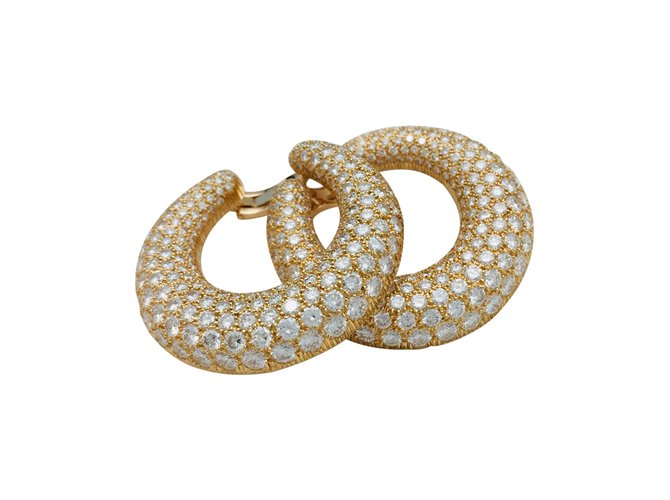 Boucles d'oreilles Cartier en or jaune, diamants. Or blanc  ref.110446