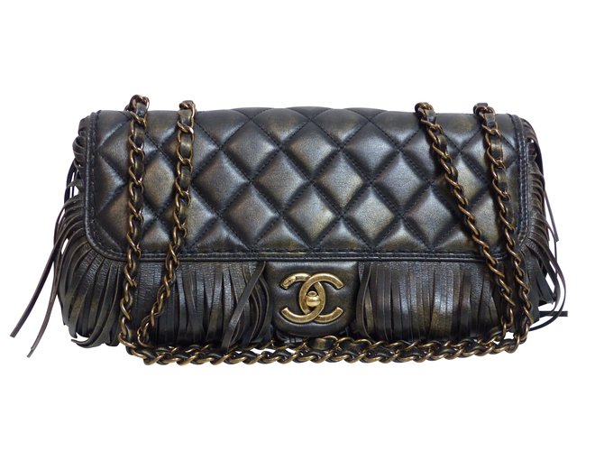 Chanel Handtaschen Schwarz Leder  ref.110757