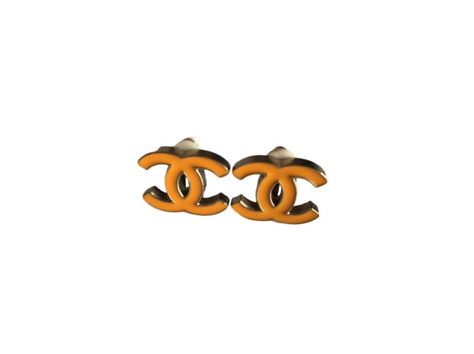 Pendientes Chanel CC Naranja Metal  ref.110796