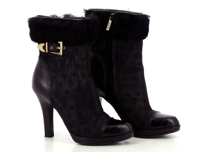 Guess Ankle Boots / Low Boots Black Leather  ref.110942