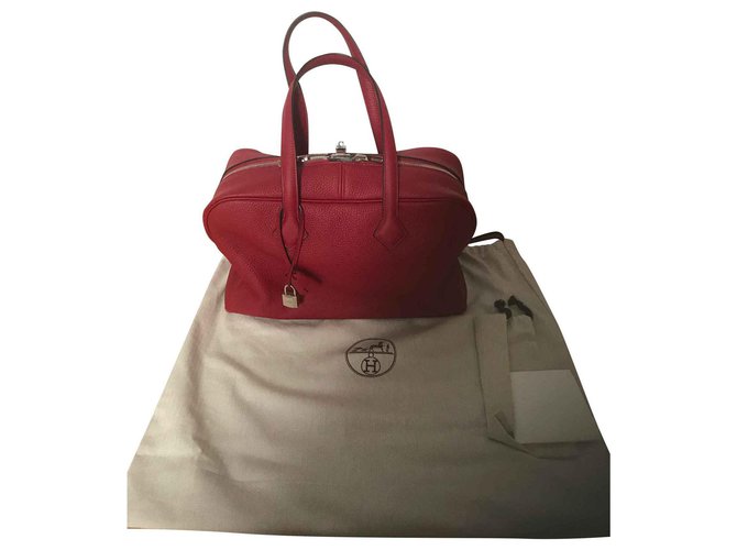 Hermès Hermes Bag Victoria Red Nuevo Granate Roja Cuero  ref.111745
