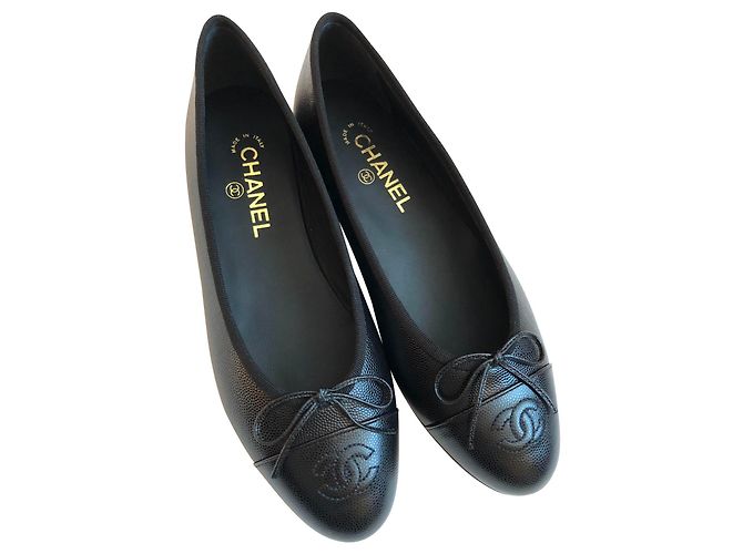Chanel Black Leather Flats Size 39
