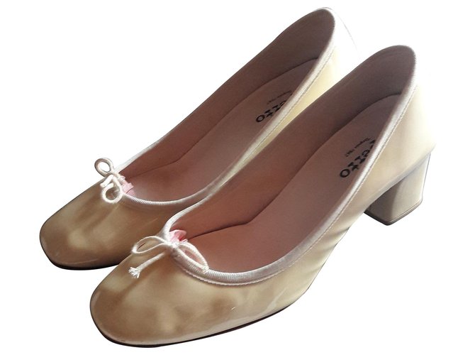 Repetto paname Eggshell Patent leather  ref.112639