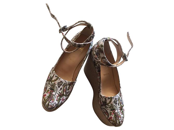 Christian Louboutin sneaker style - Camargue style pattern on printed fabrics Beige
