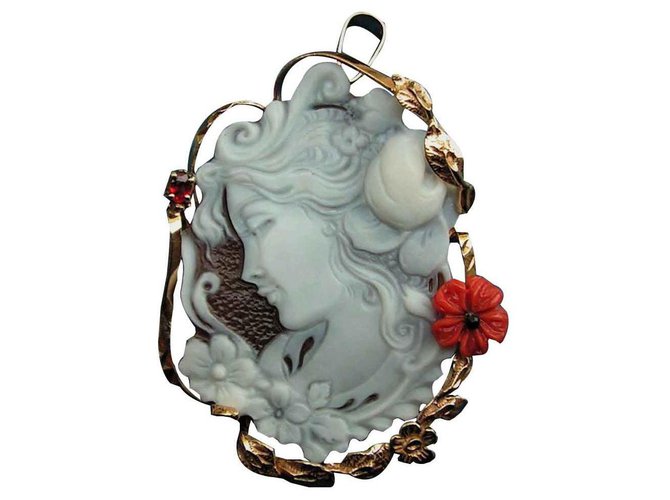 Autre Marque Cameo genuine shell pendant / brooch with a real coral flower Eggshell Vermeil  ref.113112