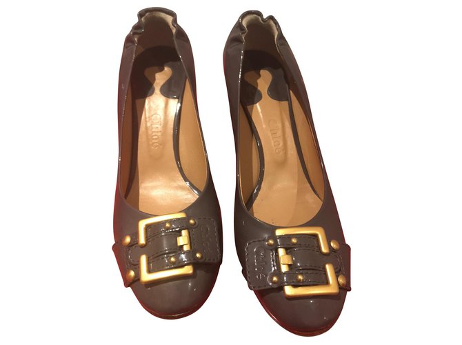 Chloé Sandals Grey Patent leather  ref.113139