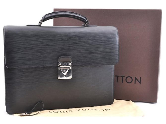 Louis Vuitton Robusto Black Leather  ref.113292