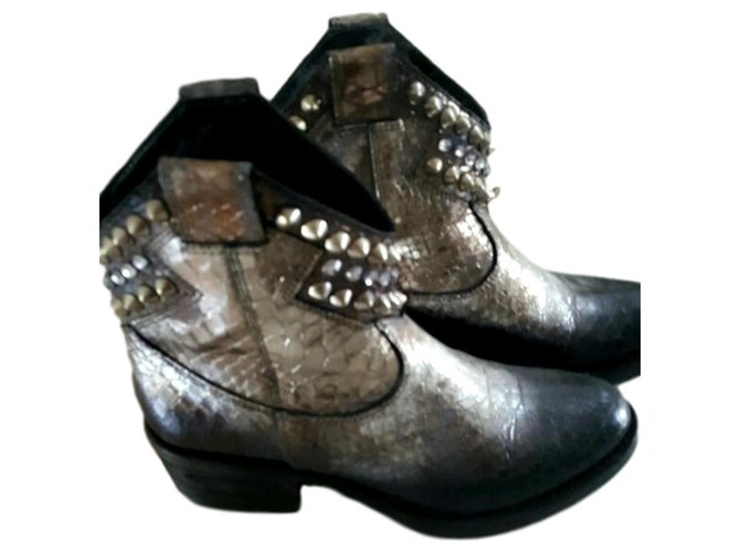 Strategia Ankle Boots Silvery Leather  ref.113441