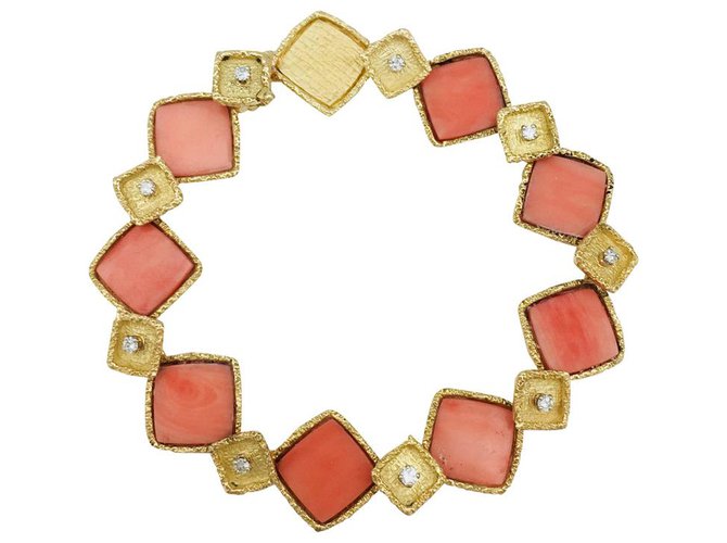 inconnue Yellow gold bracelet, coral and diamonds.  ref.113511