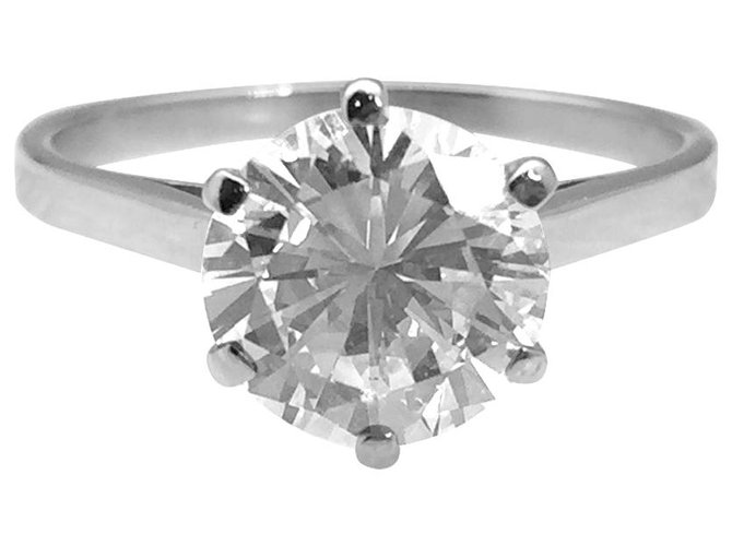 inconnue Solitaire 2,01 carats G/SI1, or blanc.  ref.113512