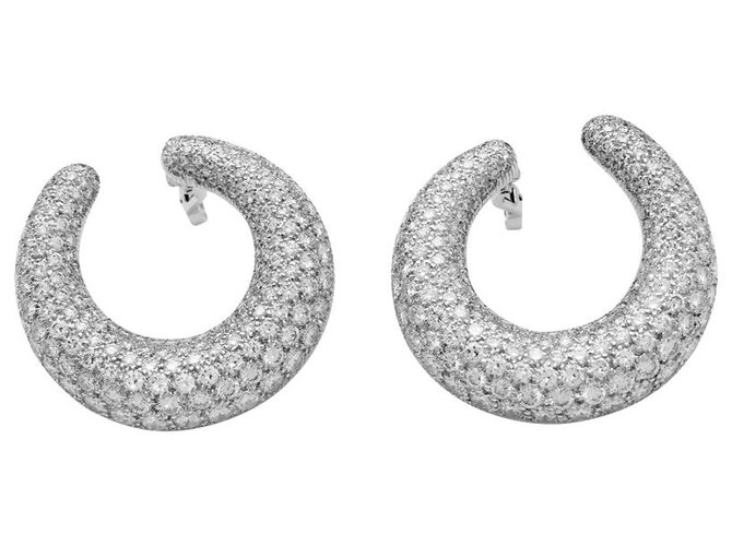 Cartier white gold earrings, diamonds.  ref.113547