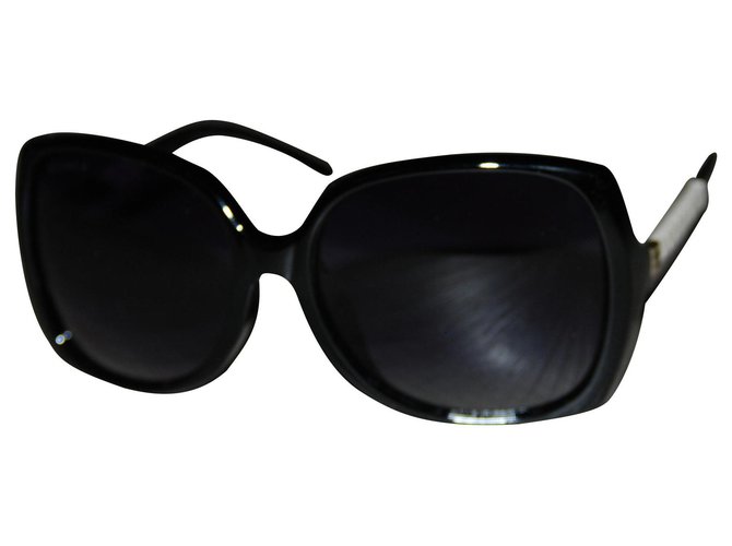 Chanel Gafas de sol Negro Blanco roto Plástico  ref.114434