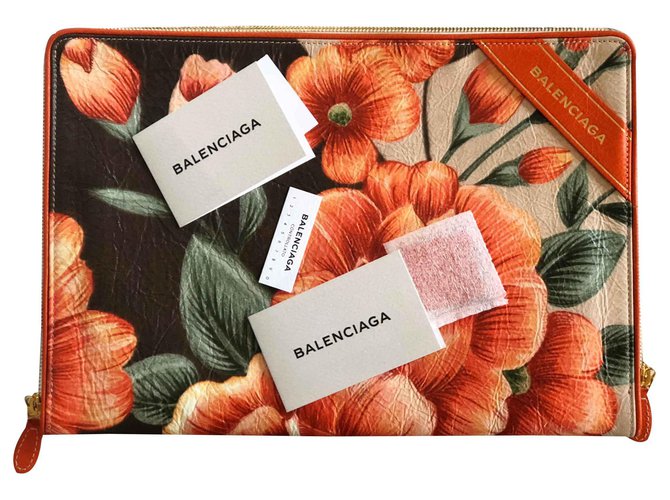 Balenciaga Clutch bags Orange Leather  ref.115046