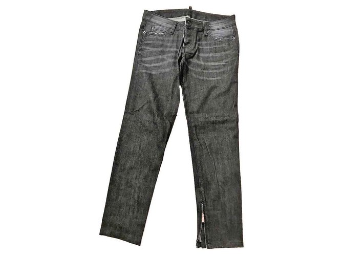 dsquared2 jeans size 44