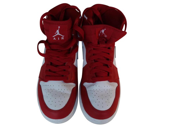 Nike Air Jordan 1 Retro rosso alto Pelle  ref.115184