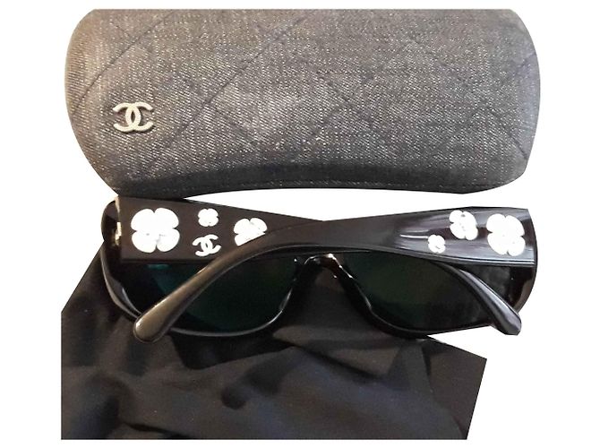 Chanel CAMELLIA Black