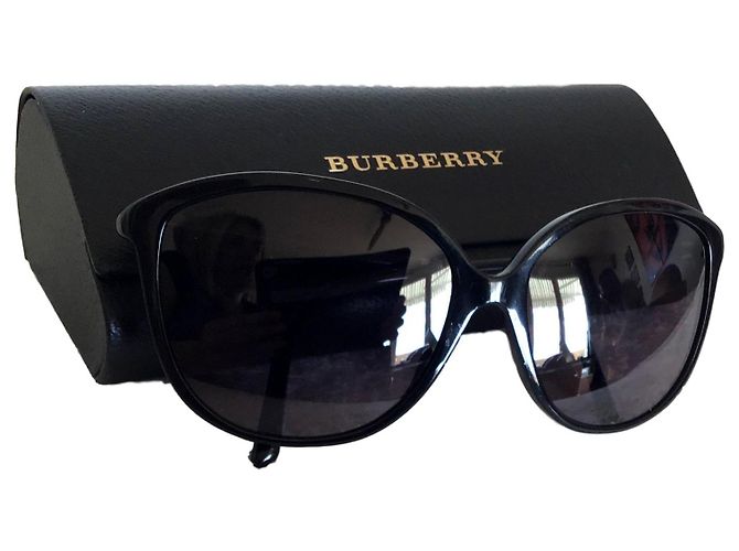 Burberry Sonnenbrille Schwarz Kunststoff