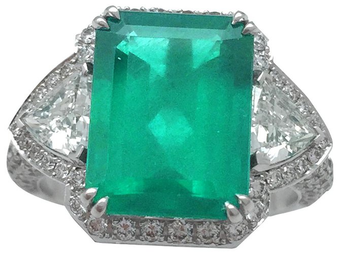 inconnue Ring aus Weißgold, Smaragd 4,39 Karat, Diamanten.  ref.115788