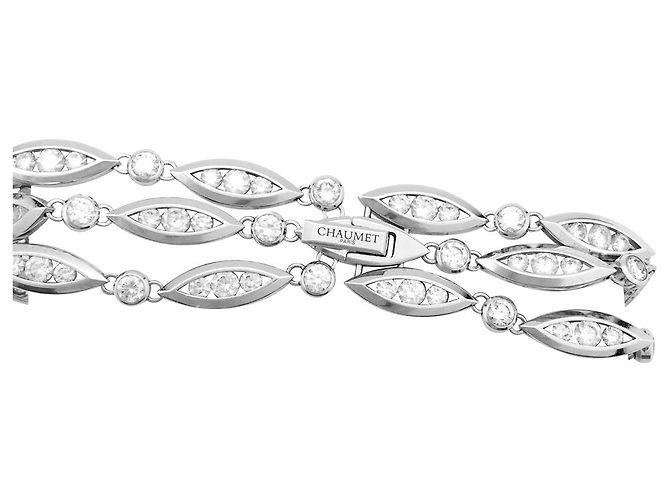 Pulsera Chaumet en oro blanco modelo "Classic"., diamantes.