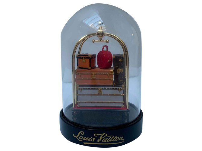 Louis Vuitton VIP esclusivo: carrello dell'hotel Snowball Marrone Rosso  ref.115930
