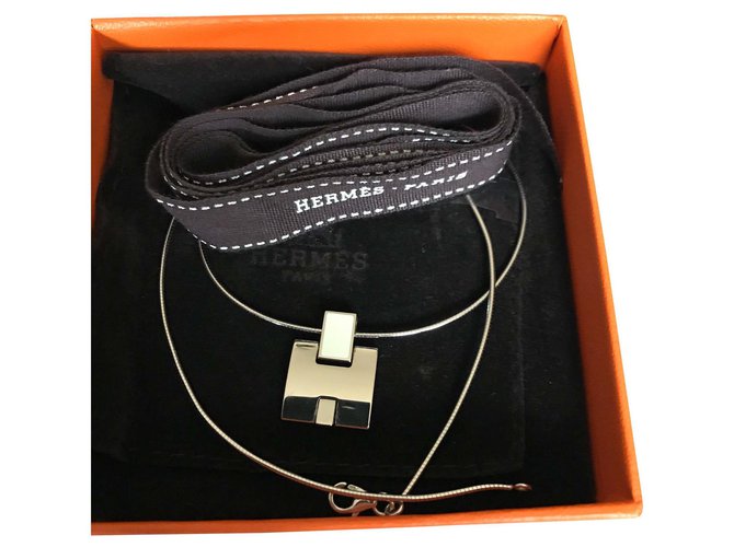 Hermès Collar y colgante EILEEN en paladie. Blanco Acero  ref.116007